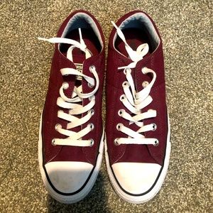 Maroon Converse- like new